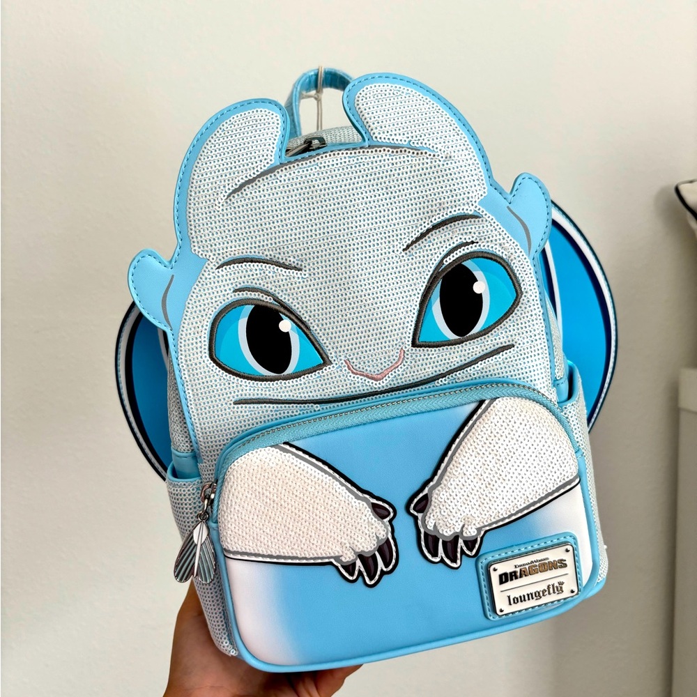 How to train you’re dragon loungefly backpack
